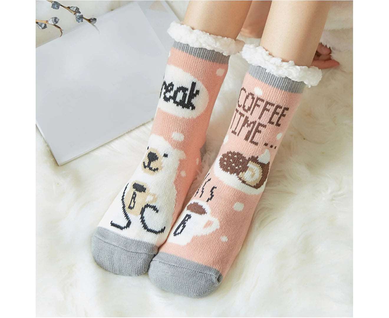 1 Pair Floor Socks Christmas Theme Stretchy Fuzzy Thickened Cold Resistant Cozy Winter Thermal Women Indoor Home Slipper Sleeping Socks for Xmas-Pink - Pink